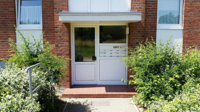 Putbus 1-Zimmer-Wohnung mit Balkon und Stellplatz frei zu verkaufen - neuer Preis!