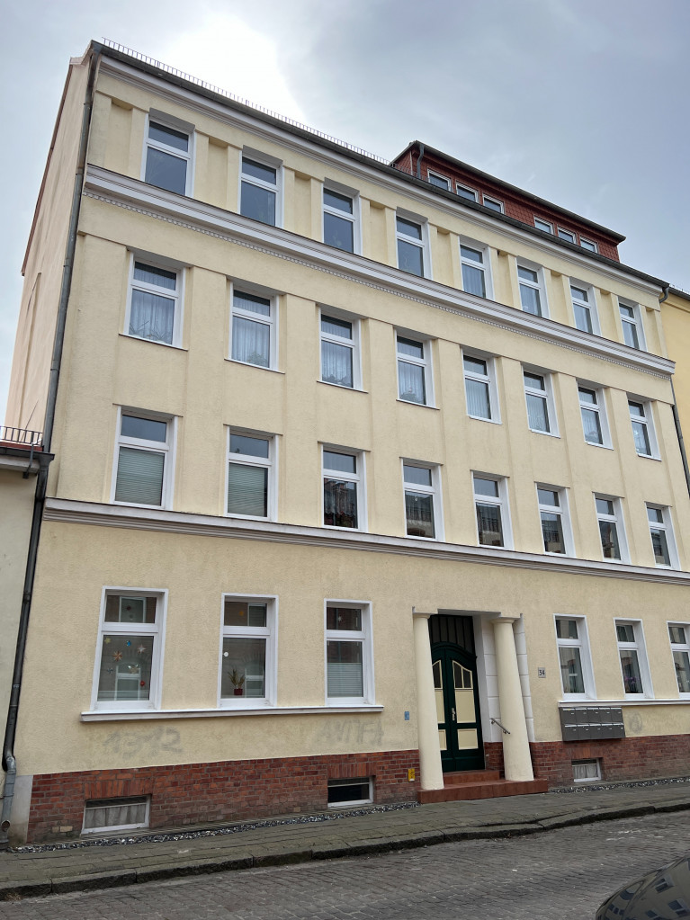 4-Raumwohnung in der Fährhofstr. 34 zu vermieten (Dachgeschoss)