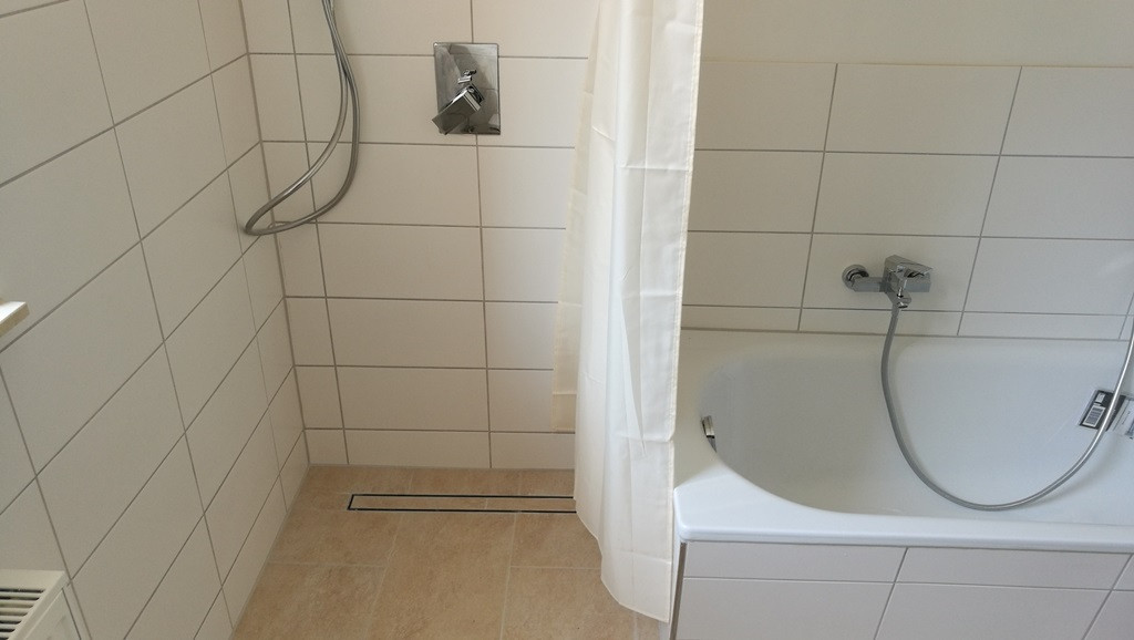 Beispiel barrierefreie Dusche