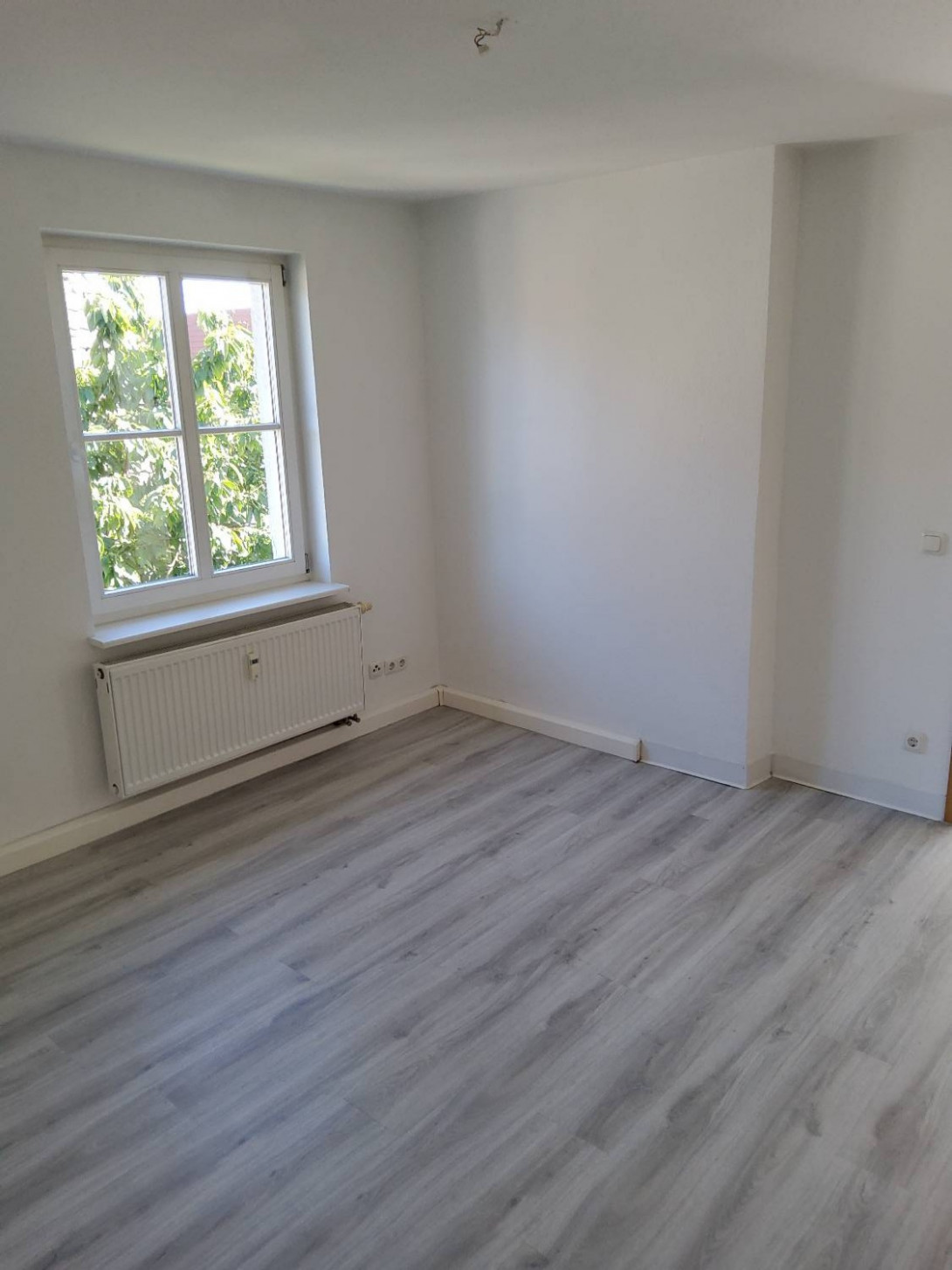 Raum_Wohnzimmer_IMG_04092023_142541_8784160892127449025