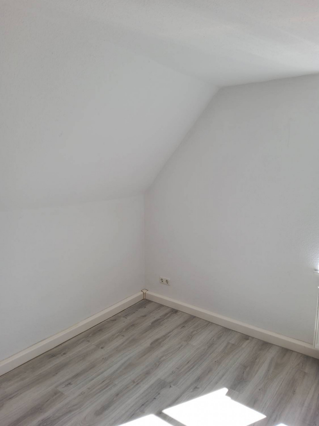 Raum_Schlafzimmer_IMG_04092023_142806_865620708692001853